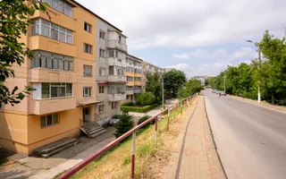 3 camere, 3 balcoane, etaj 3 - Poză 15
