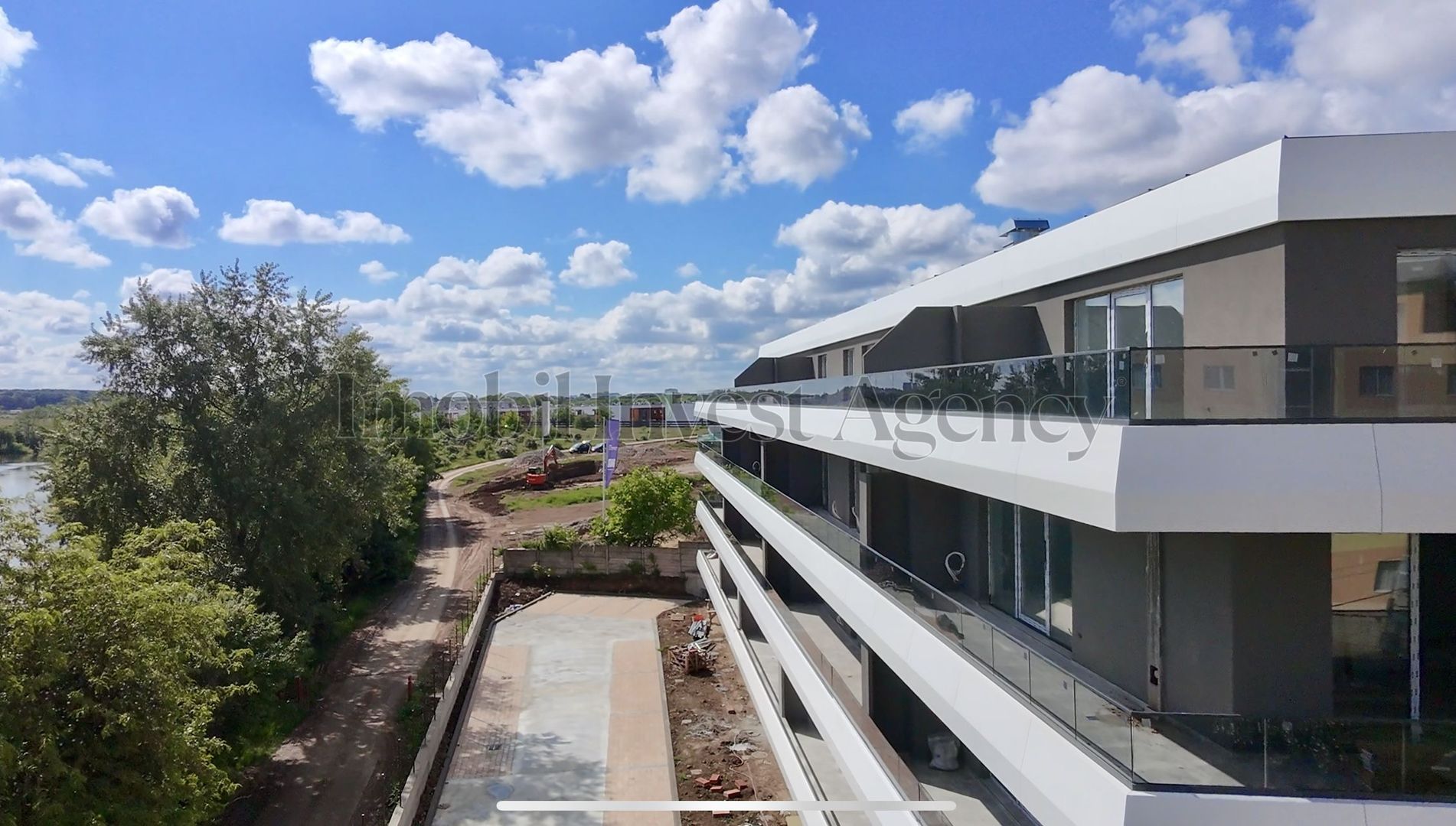 Apartament 4 camere de vanzare Pipera in bloc cu vedere la lac - Poză 10