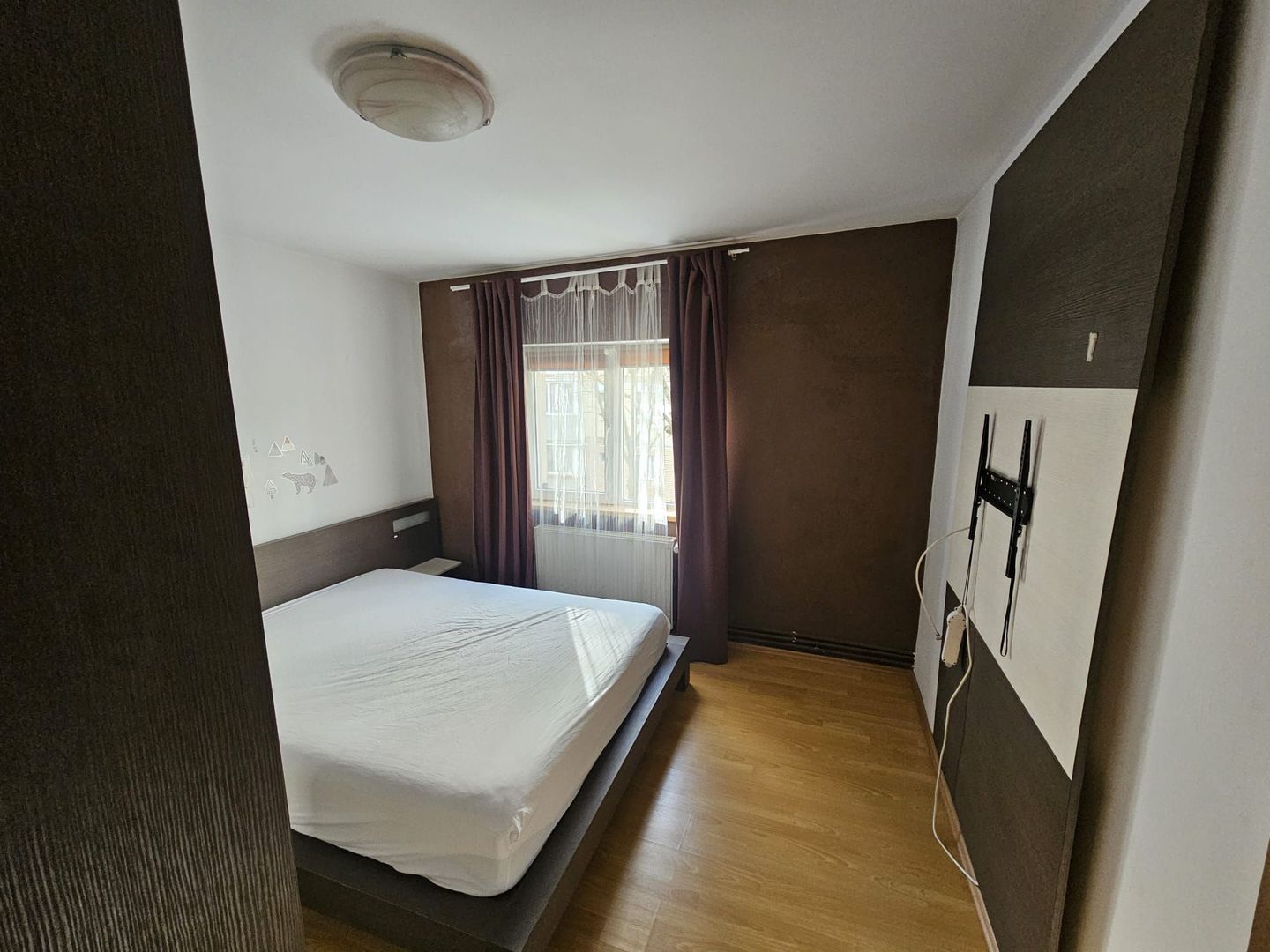 Soarelui-Gen 30 | 3 Camere |  Decomandat | Etaj 1 | 2 Băi | Centrală Proprie - Poză 5