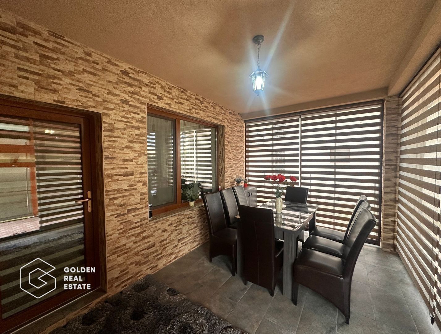 Vila la cheie, 3 camere Mandruloc, 1055mp teren, garaj, la 13 km de Arad - Poză 11