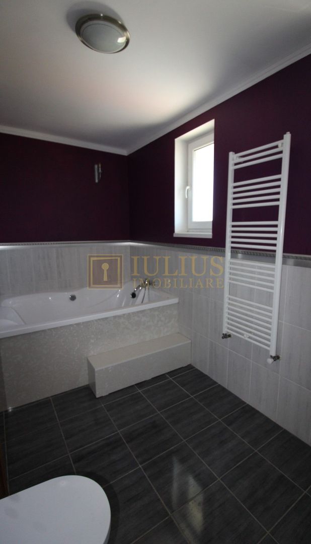 apartament la curte, 2 băi, loc de parcare, zona linistita, dressing - Poză 10