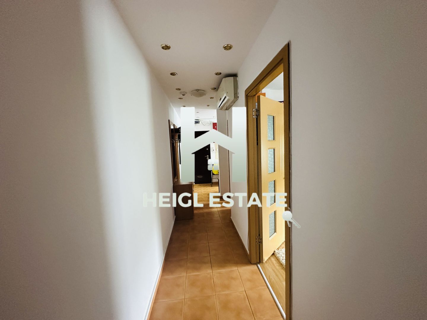 Apartament cu 2 camere langa Spitalul Judetean - Poză 3