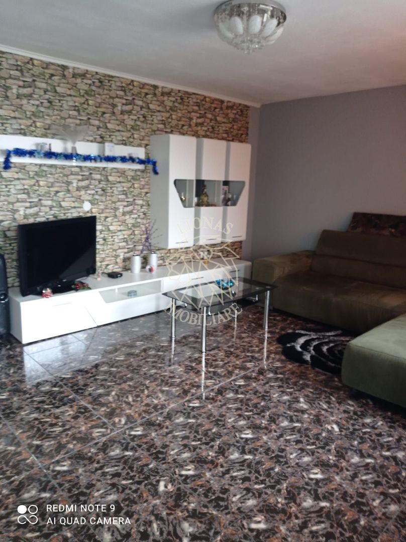 Casa 5 camere 220 mp-teren 2500 mp- terasa/garaj-Dealul Dumitrei - Poză 4