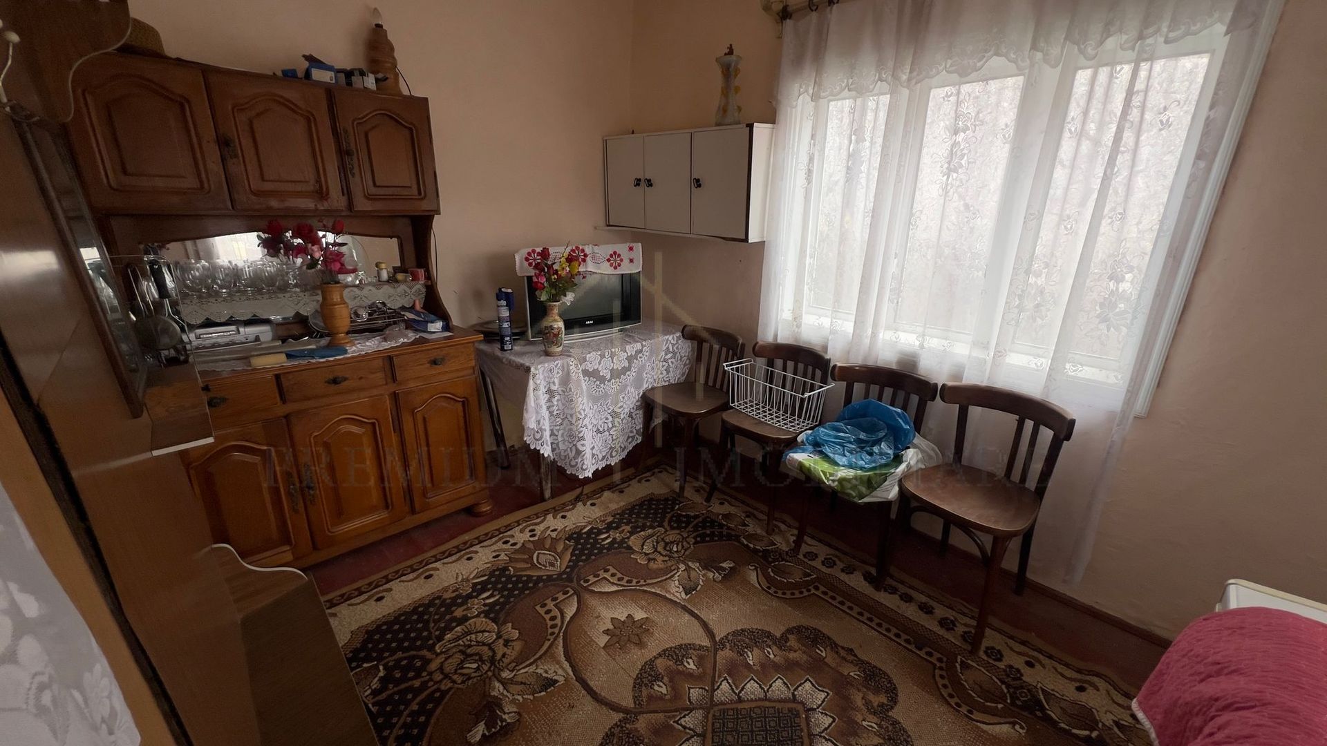 Casa de vanzare in statiunea turistica Tg-Ocna - Poză 12