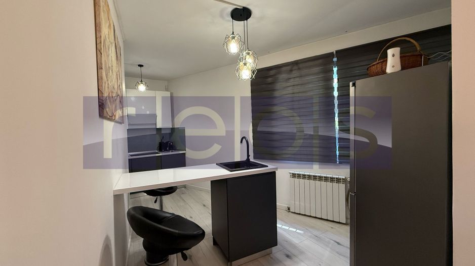 VANZARE VILA 6 CAMERE | EROII REVOLUTIEI | CURTE | 2 LOCURI DE PARCARE - Poză 8