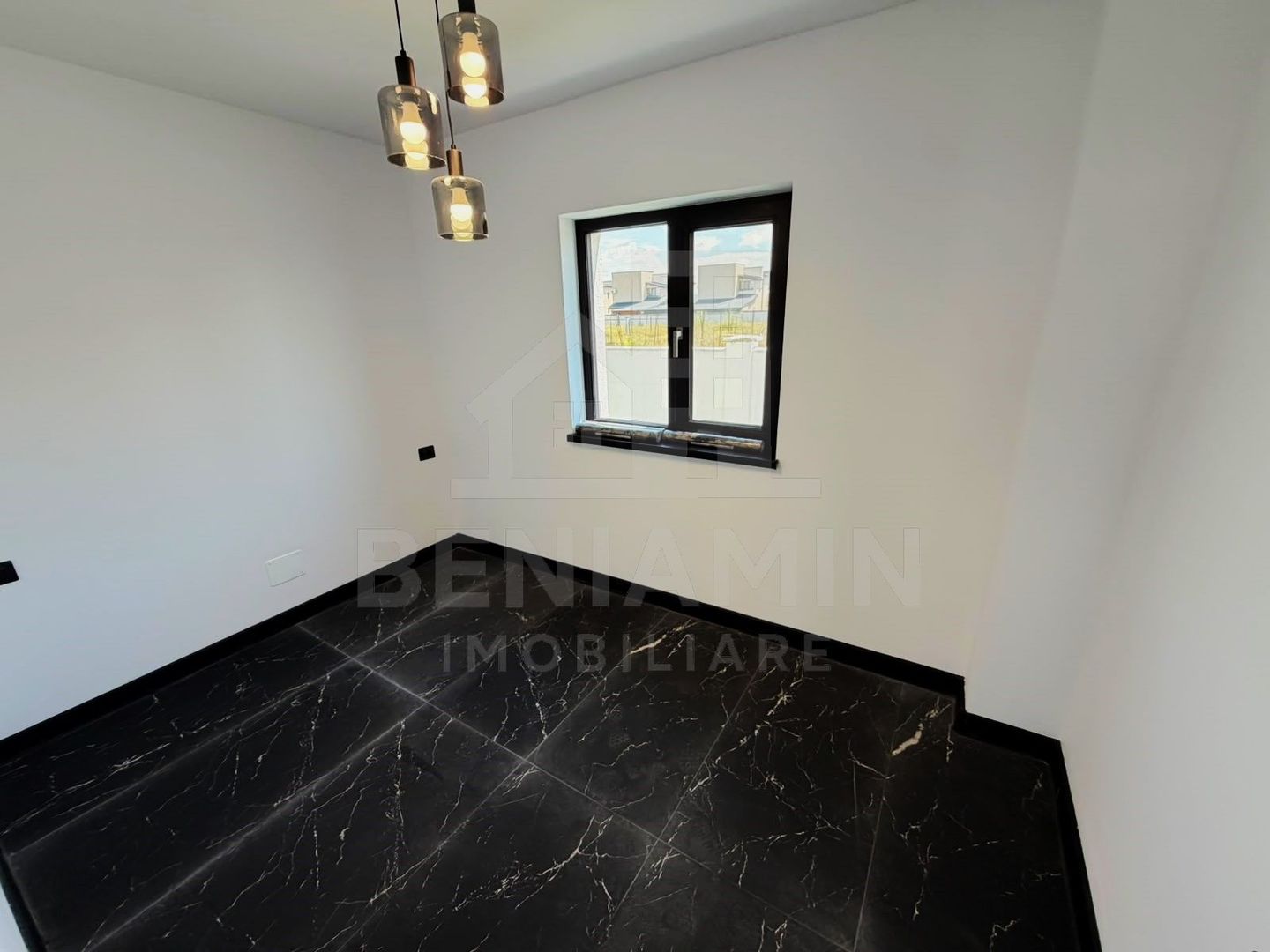 Casa P+1 Finisaje Premium-205mp-Incalzire Pardoseala-2025-Magnolia - Poză 9