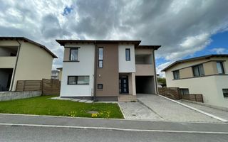 Casă / Vilă cu 4 camere de închiriat - Dezmir - Poză 1