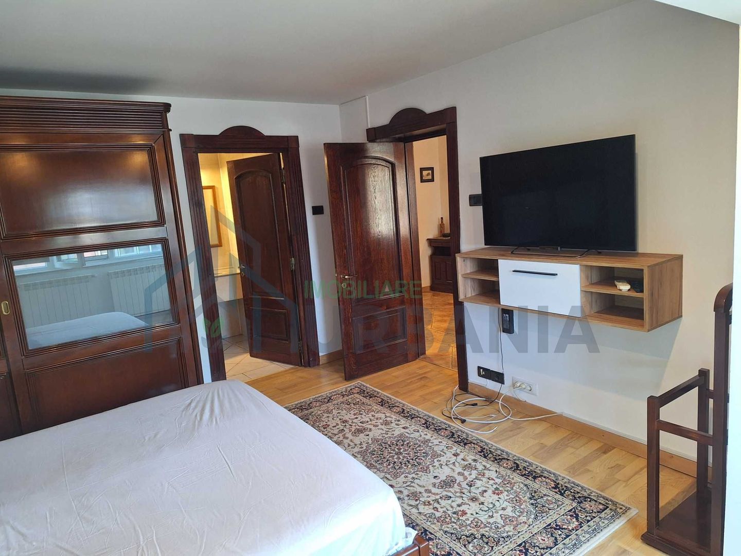 Apartament spatios 100 mp, 3 camere + dining, zona centrala Iasi – Tribunal Iasi, blocuri tip vila - Poză 4