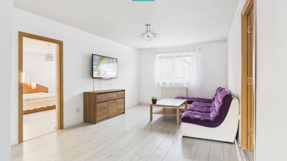 Casă spațioasă cu 4 camere în Vladimirescu - Poză 12