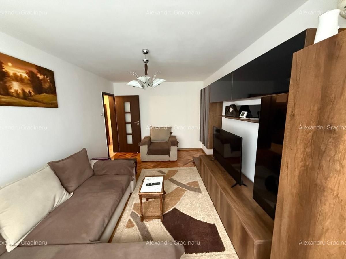 AP. 3 CAMERE RAHOVA, CENTRALA PROPRIE, LOC PARCARE, BUCATARIE INCHISA - Poză 2