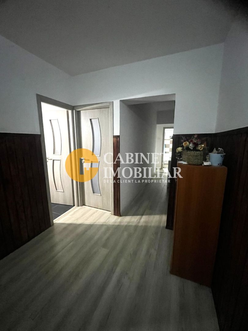 Apartament 3 camere ETAJ INTERMEDIAR --- Valea Lupului - Poză 3