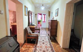 DE VANZARE CASA 5CAMERE ZONA CENTRALA TALMACIU - Poză 7