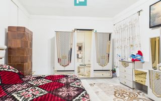 Două case, curte mare, lângă Castelul Huniazilor - Poză 14