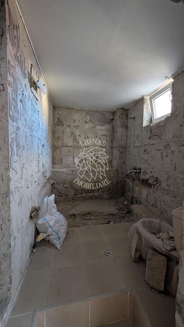 Apartament 2 camere 80 mp-etaj 1-balcon-terasa-Zona Centrala - Poză 7