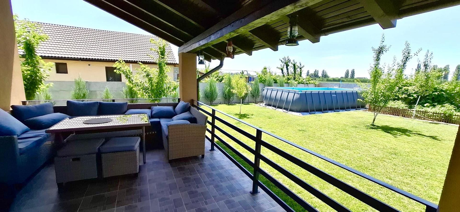 Vila moderna- 4 camere- cu piscina, complet mobilata si utilata - Sag - Poză 1