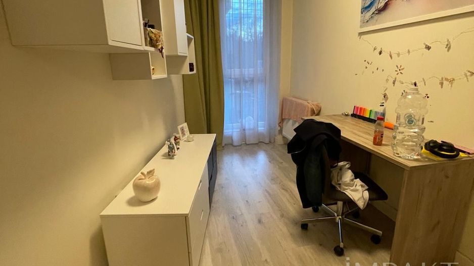 Apartament superb de vanzare cu 2 camere, zona semicentrala! Parcare! - Poză 10