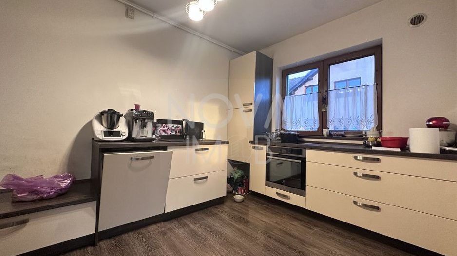 Apartament 3 camere, 2 bai, etajul 2 - Cart. Arhitectilor - Poză 6