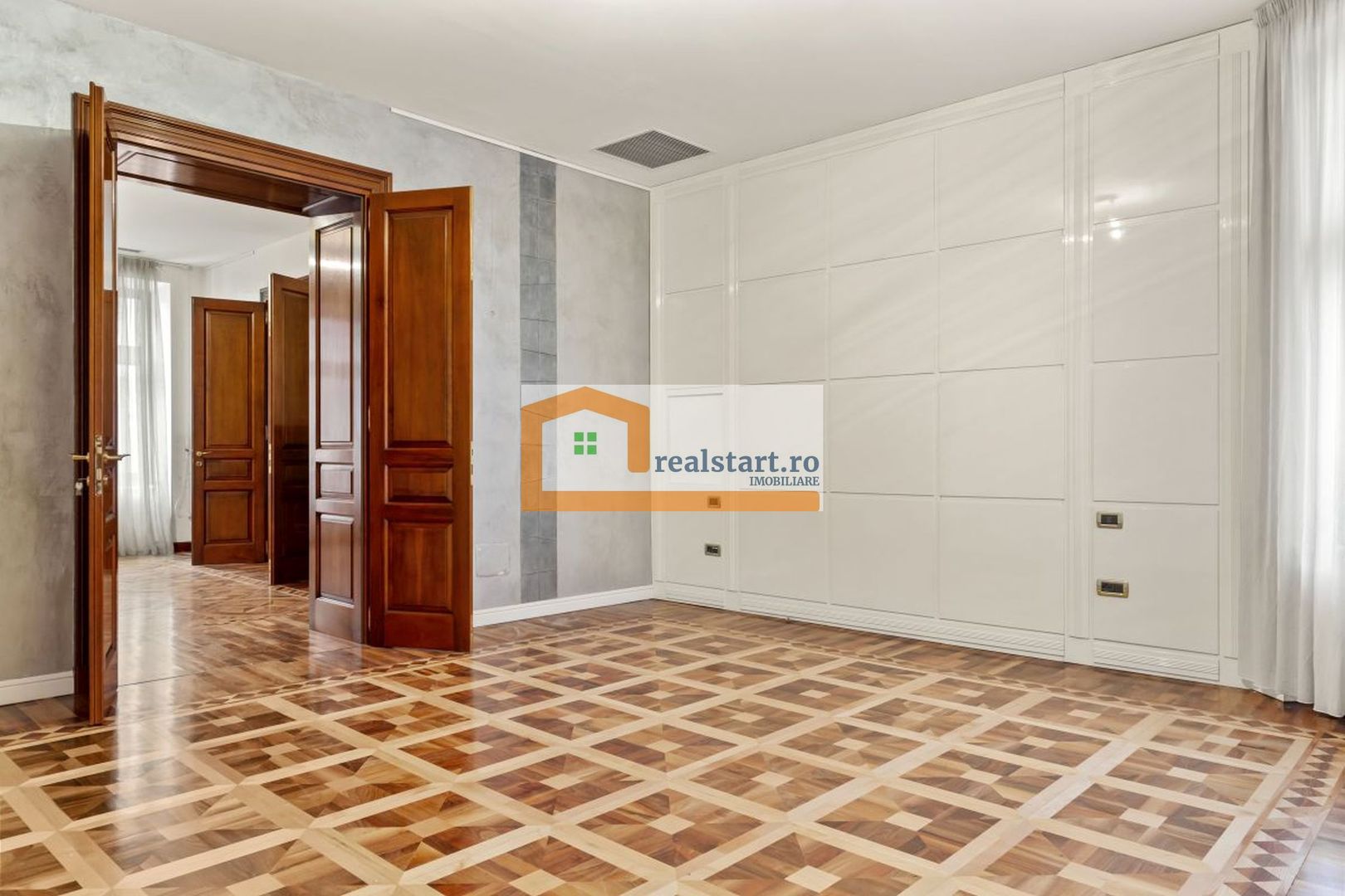 Ultracentral, ideal investitie, spatii birouri sau rezidenta, mixt - Poză 17