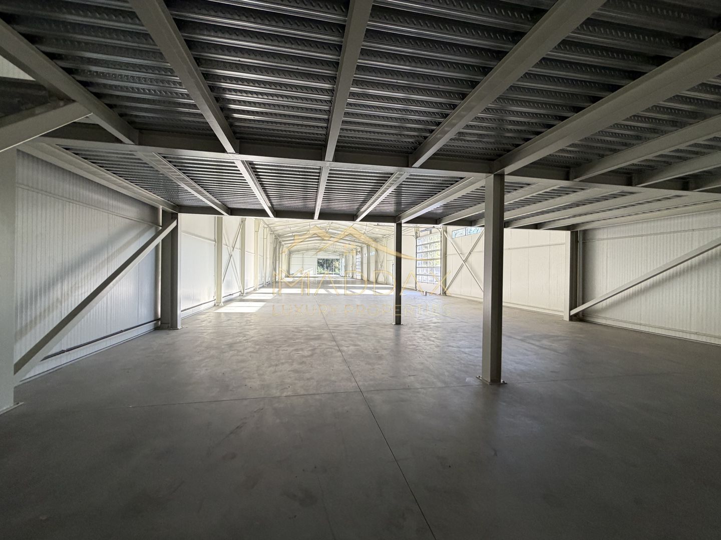 Hale noi / 1.433 mp / curte betonata // Baneasa - Poză 37