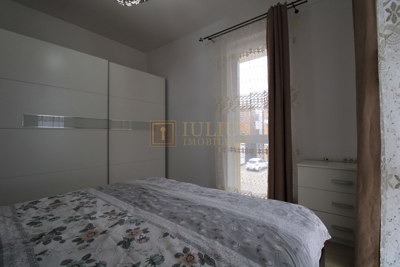 3 camere, balcon spatioas, 1 loc de parcare. Str Rozelor/Dumbravita. - Poză 10