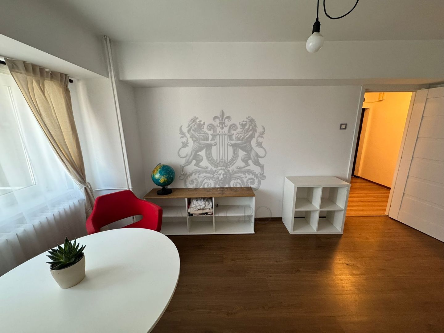 2 camere Piata Victoriei | Titulescu | proaspat renovat si mobilat - Poză 3