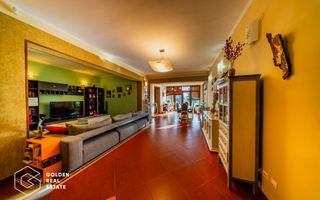 Vila spatioasa cu cinci dormitoare și teren generos de 1440 m in Aradul Nou - Poză 5