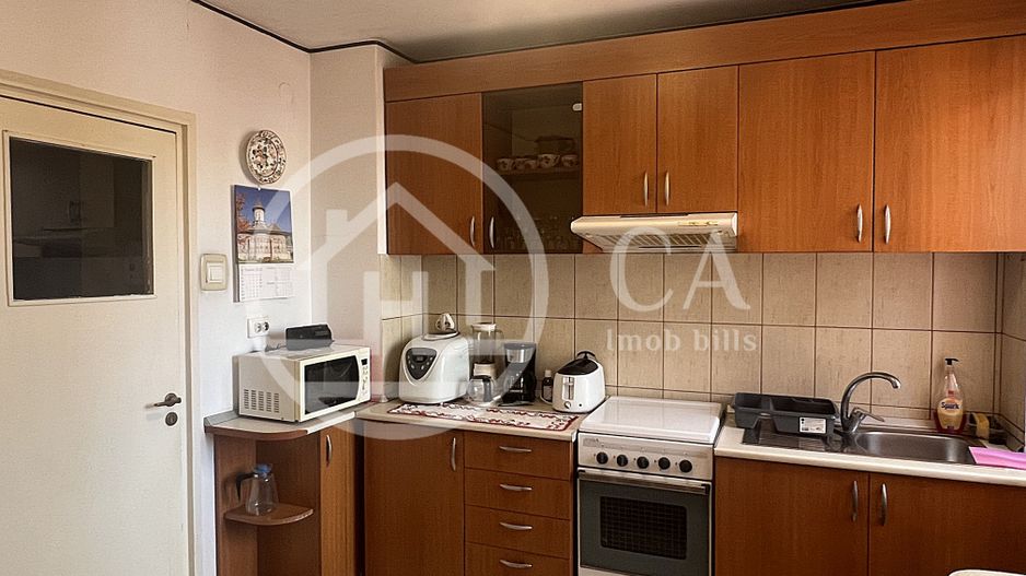 Apartament cu 3 camere de vanzare Central, Oradea. - Poză 12