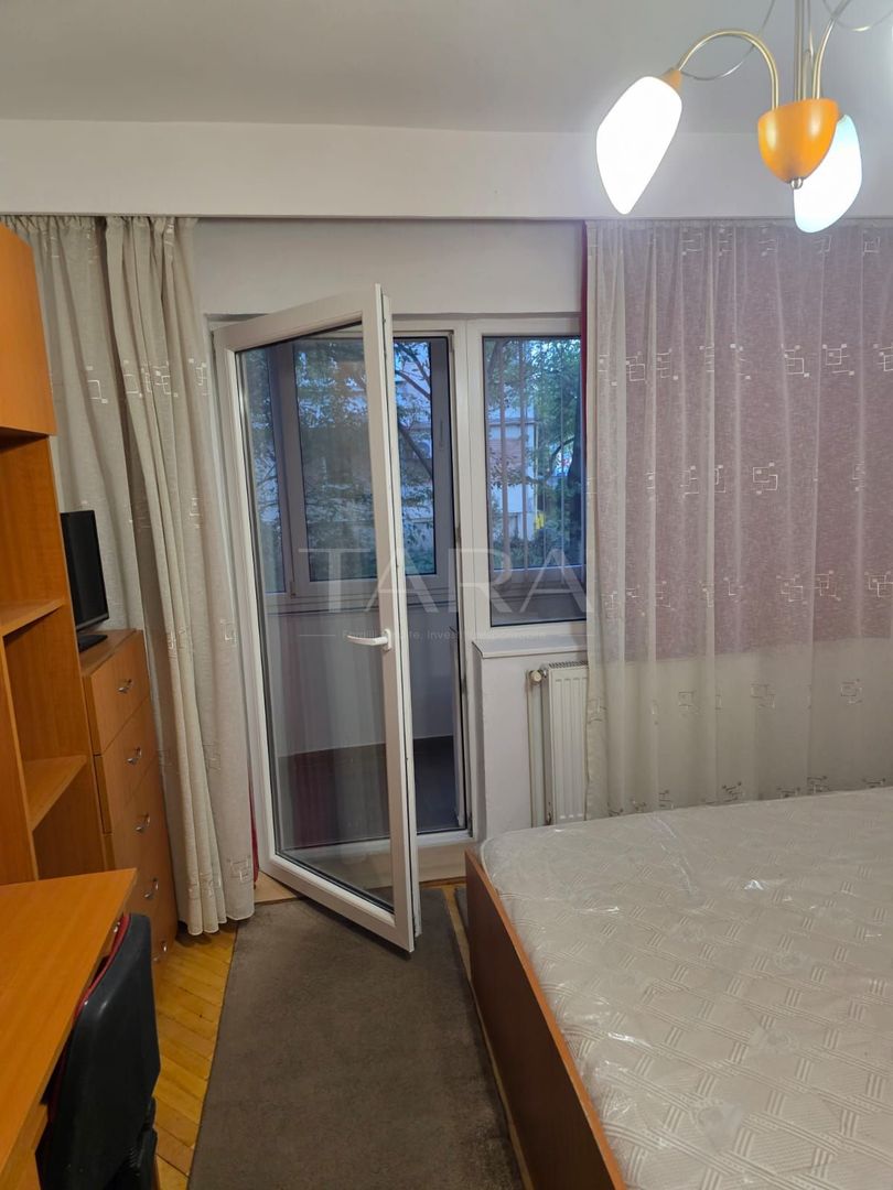 Chirie apartament 2 camere, decomandat, zona Iulius Mall/FSEGA - Poză 8