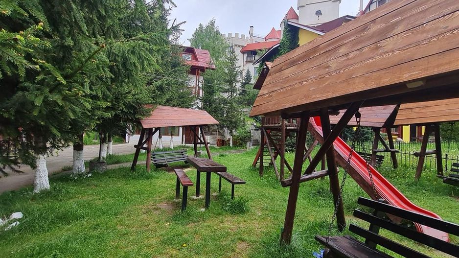 Casa ta de vacanta, imbratisata de natura,3 terase, parcare, Poiana Brasov - Poză 35