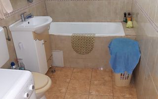 3 camere decomandat vedere pe 2 parti CENTRALA zona Dambovita - Poză 6