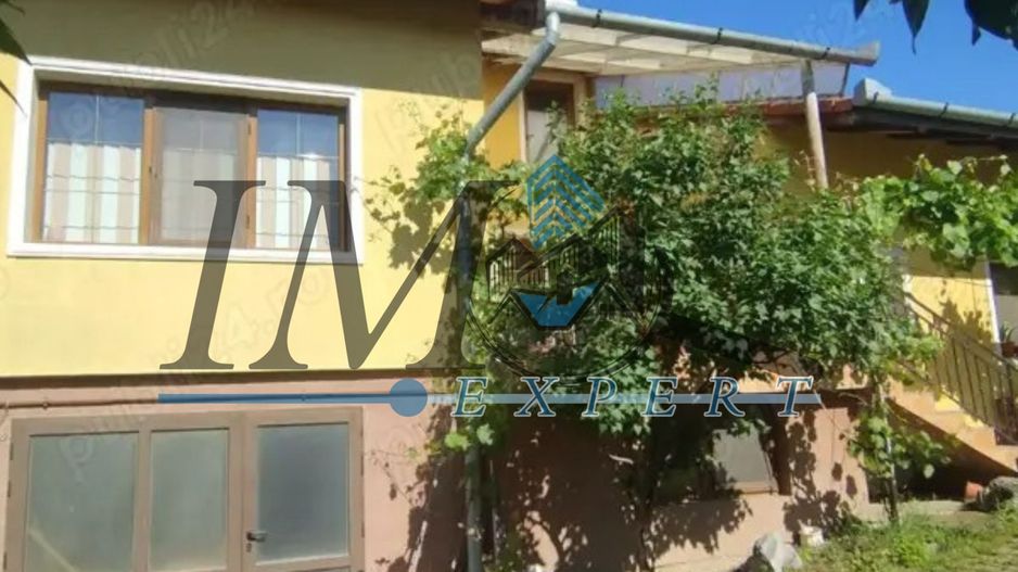 Casă de vânzare în centru Alba Iulia 138mp. - Poză 4