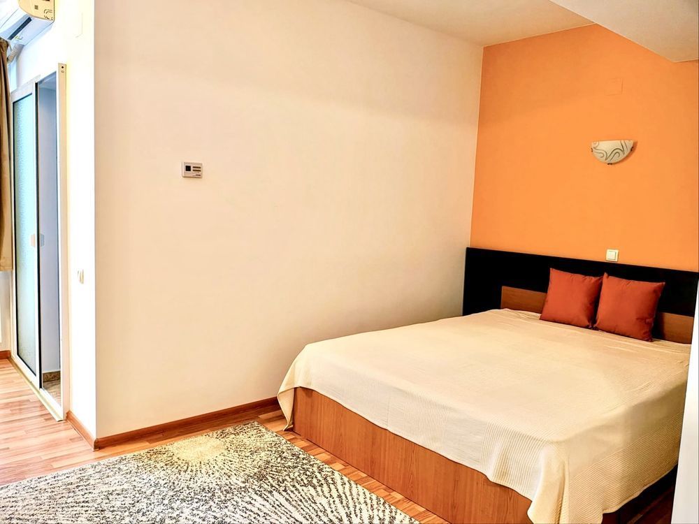 Garsonieră 45 mp cu grădină proprie, centrală, bloc tip vilă - Poză 2