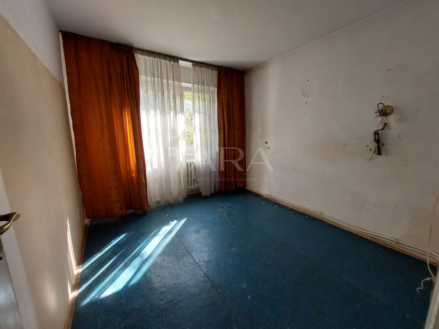 Apartament 2 camere Mănăștur – clasic, de renovat complet. - Poză 2