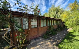 Cabana de lemn cu fundatie 86 mp+ livada pomi fructiferi+teren 847 mp - Poză 2