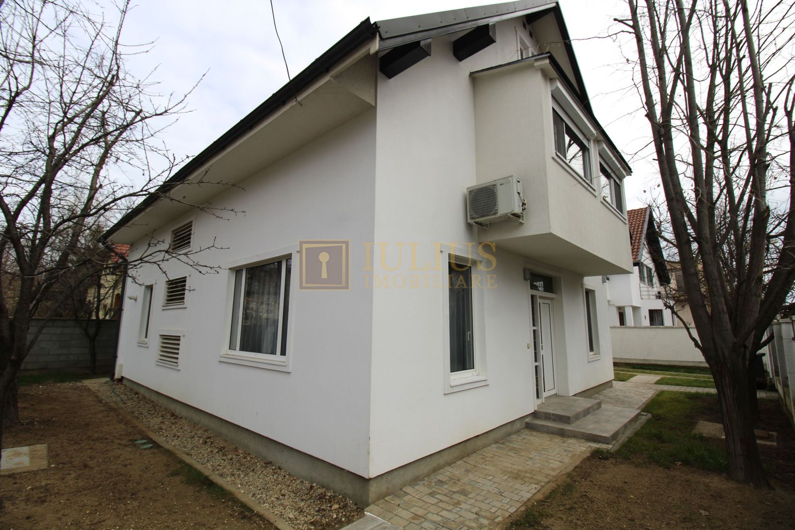 Casa individuala, zona Brytim, 4 camere + 2 bai, centrala proprie. - Poză 31