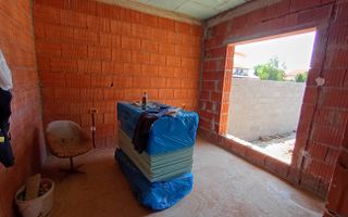 Sanandrei, Duplex pe Parter, 3 dormitoare, 2 Bai, Pozitie excelenta - Poză 11