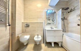 Vânzare apartament cu 2 camere, 67 m.p. - Complexul Royal Town. - Poză 14