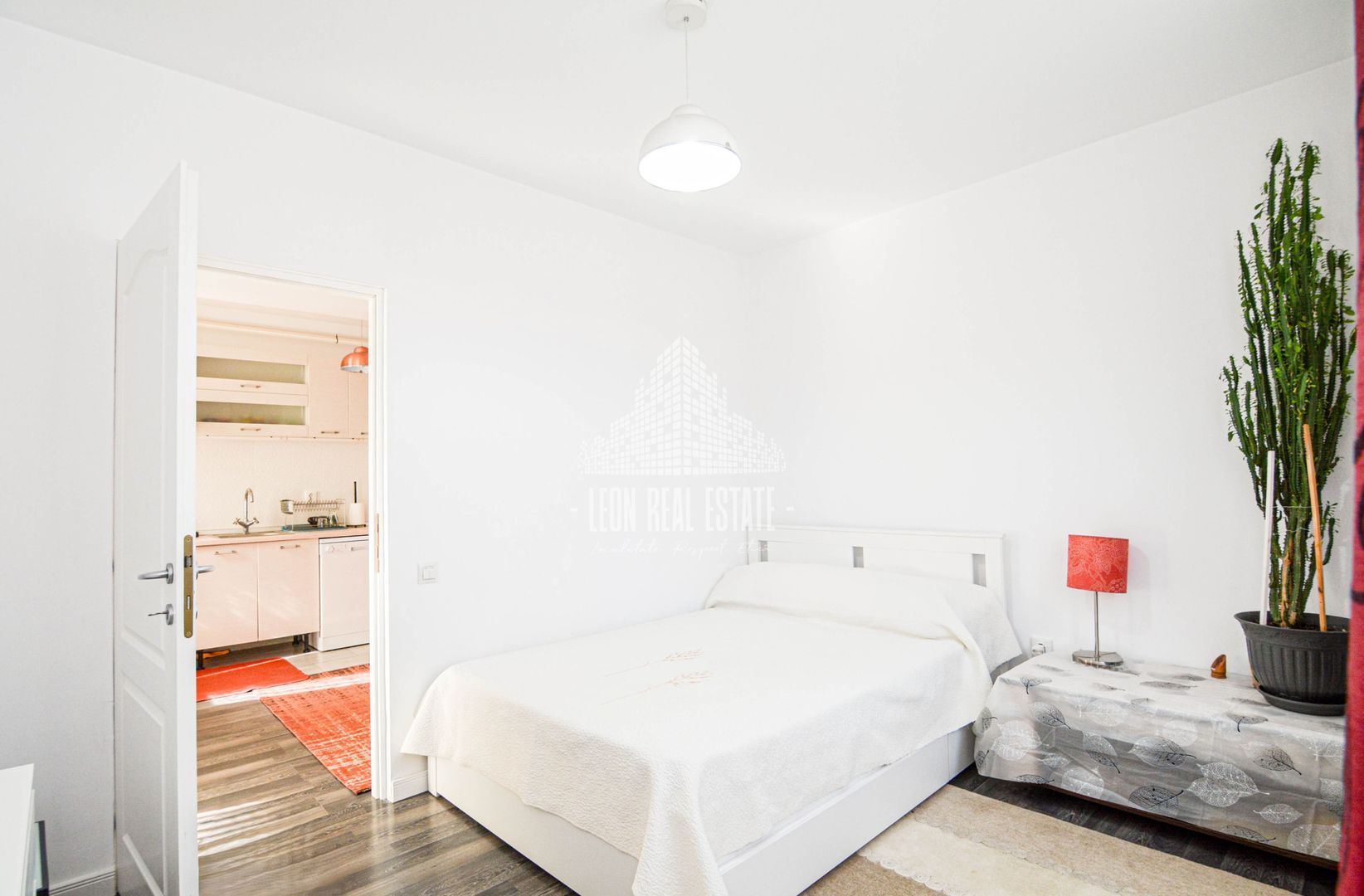 Apartament cu 2 dormitoare si loc de parcare in Floresti, zona Terra - Poză 6