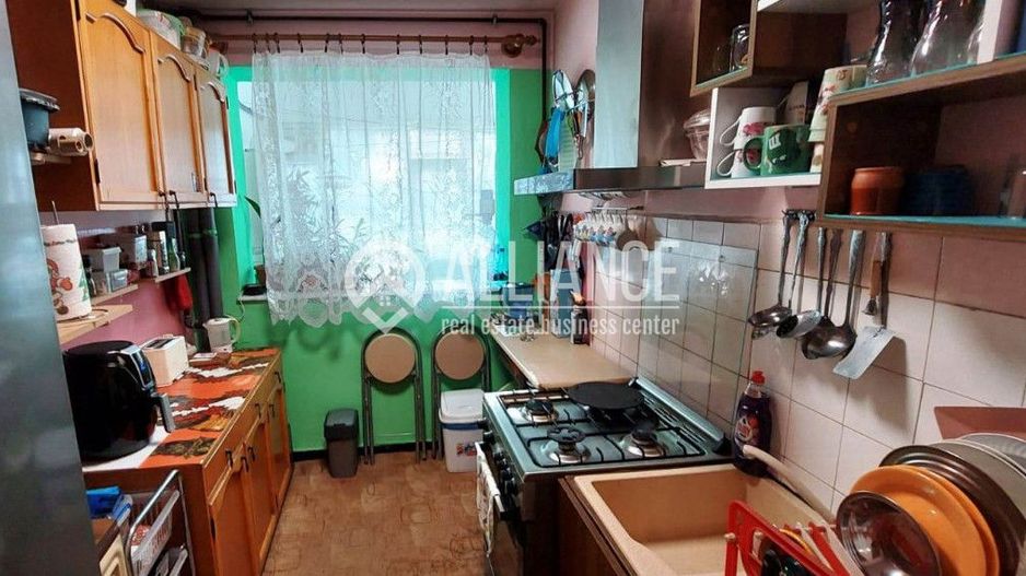 Abator/Gara (COD04)- 3 camere decomandate - Poză 7