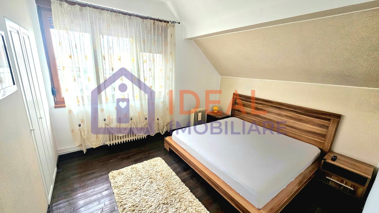 Casa Individuala cu 4 camere si garaj, zona Strand - Poză 6