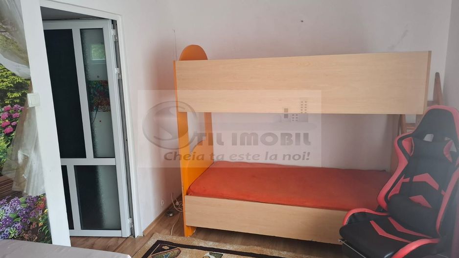 Apartament 3 Camere Podul de Piatra - 550 euro - Poză 8