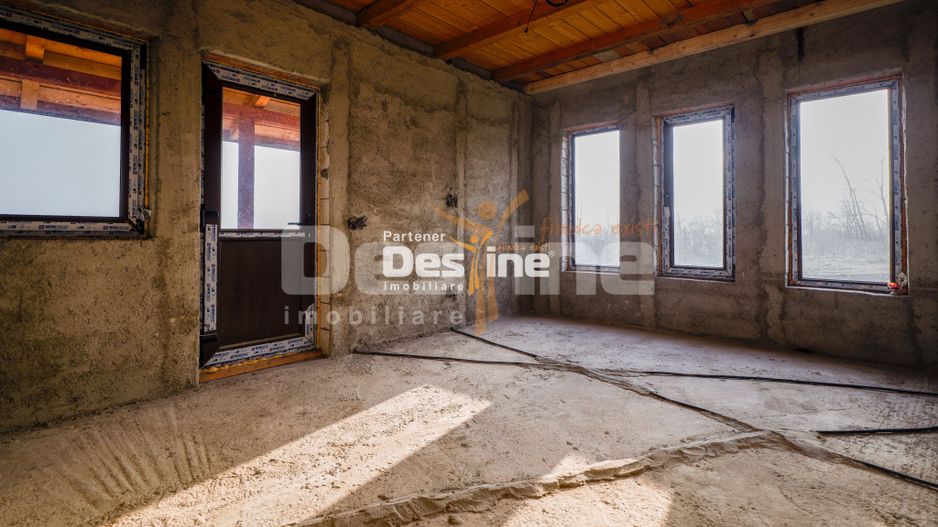 Casă individuală 3 camere 75 mp P+POD 570 mp teren - Poză 6