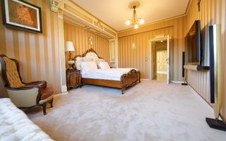 Proprietate de * * * * * cu 5 camere în zona Kiselef - Poză 1