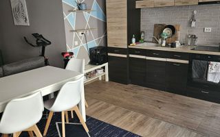 Apartament 2 camere, zona Florilor . - Poză 2