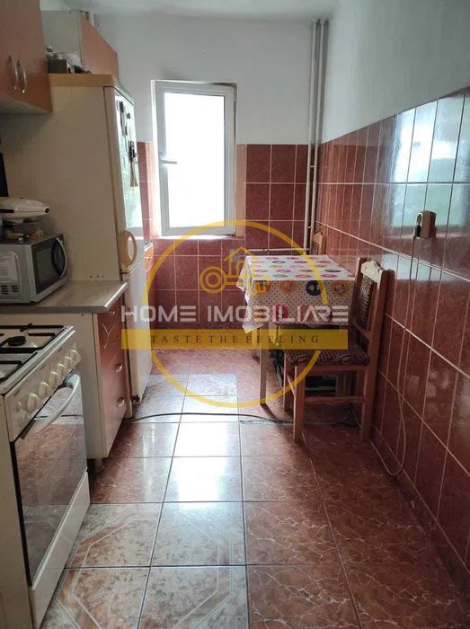 Etaj 2, Fara Risc, 2 camere zona Alexandru cel Bun - Poză 3