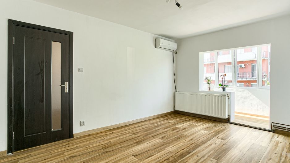 VANDUT Apartament cu 3 camere etaj 2, Micalaca - Poză 6