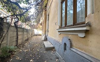 Vanzare teren 460mp cu imobil arhitectura neoromaneasca - Victoriei- Capitale - Poză 3