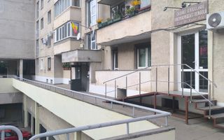 Apartament ideal pentru cabinet medical, locatie Centrala - Poză 8