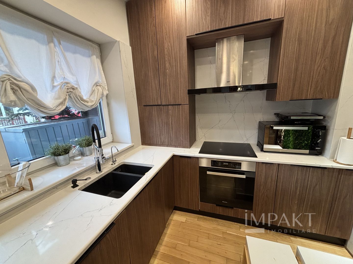 De închiriat vilă superbă Andrei Mureșanu - Poză 7