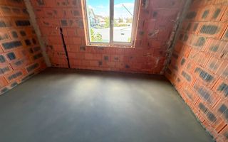 CASA TRIPLEX, TOATE UTILITATILE, INCALZIRE PARDOSEALA, COMISION 0% - Poză 3